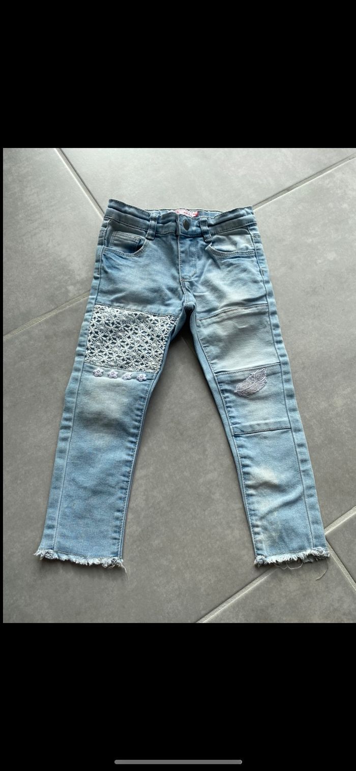 Jean avec broderie 4 ans - photo numéro 2