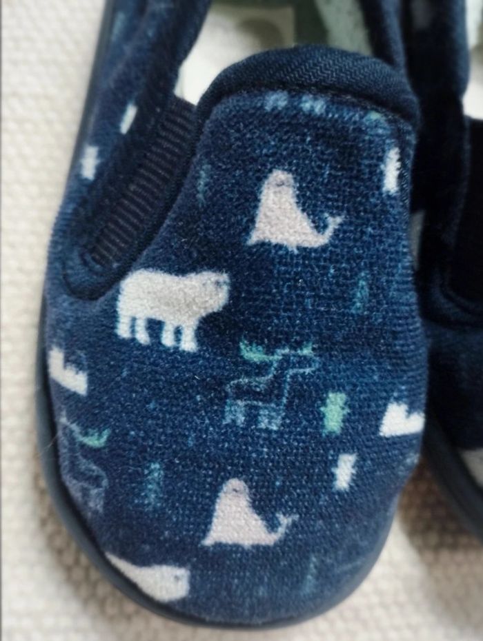 Chaussons - Mots d'enfants - T24 - Très Bon État - photo numéro 3