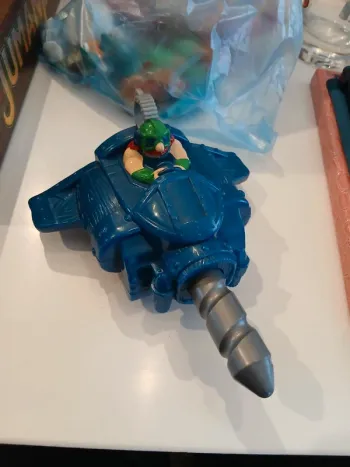 Figurine torpedo vintage