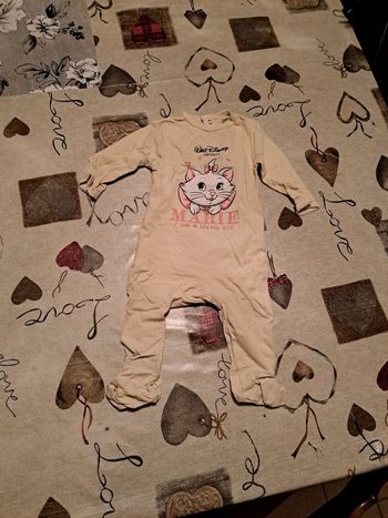 Pyjama manche longue disney fille taille 9 mois