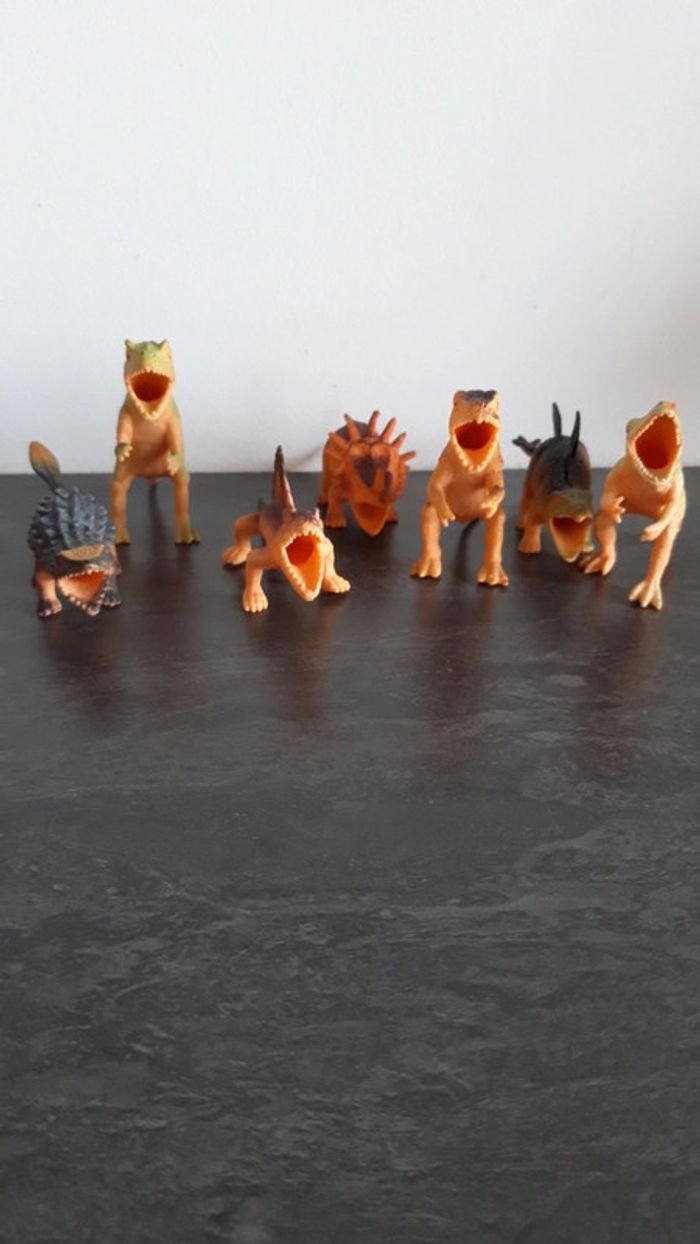 Lot dinosaures - photo numéro 4