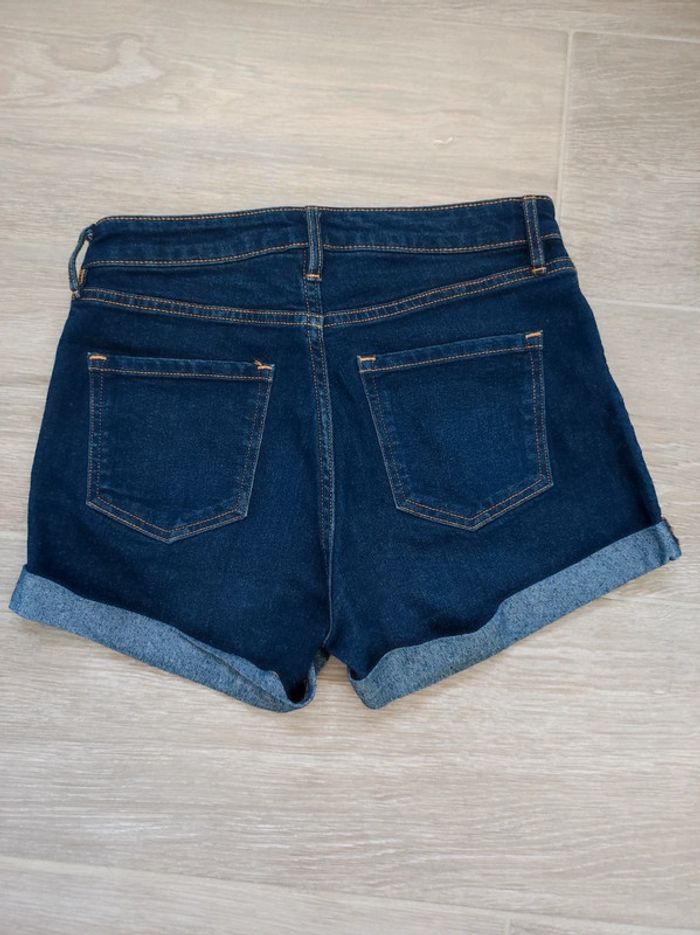 Short H&M taille 34 - photo numéro 2