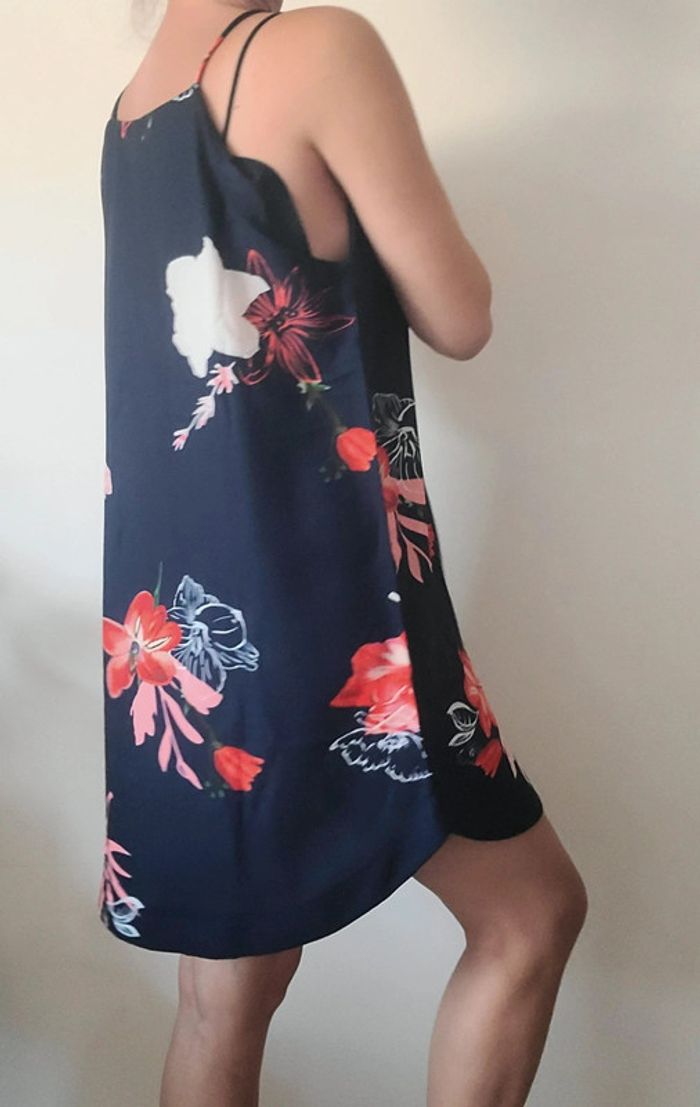 Robe fleuri taille 36 - photo numéro 4