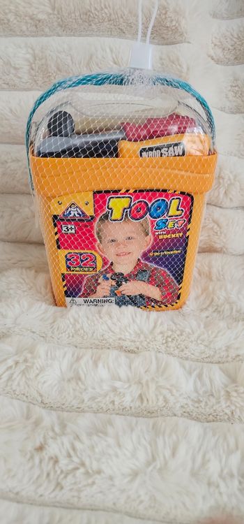 Boite 32 pièces du parfait bricoleur Neuf