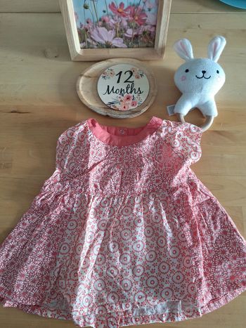 T-shirt manches courtes pour fille taille 12mois marque mini Adelie très bon état