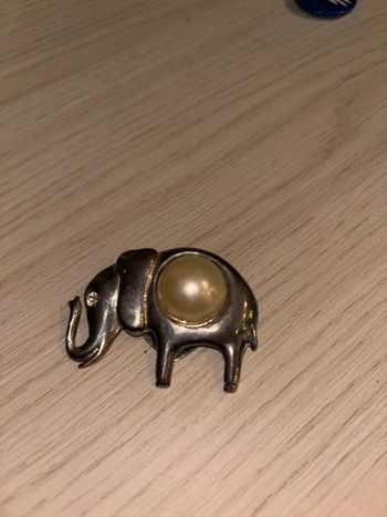 Pince à foulard éléphant vintage