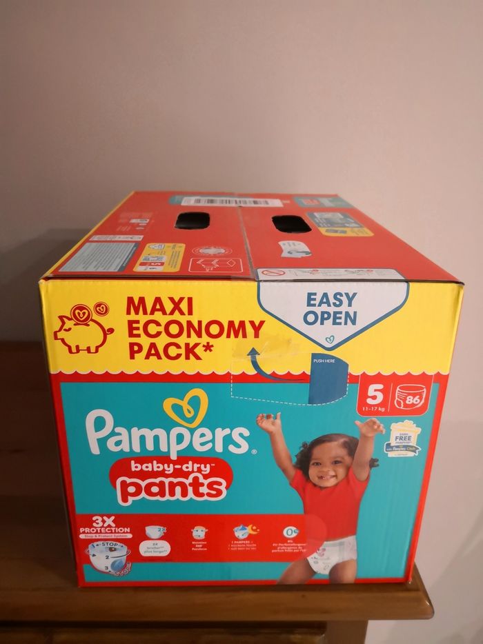 Couche pampers - photo numéro 2