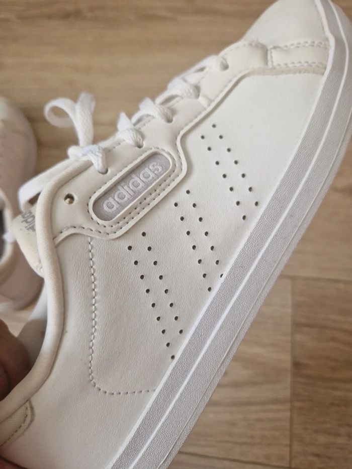 Baskets Adidas blanches, 38, comme neuves - photo numéro 7