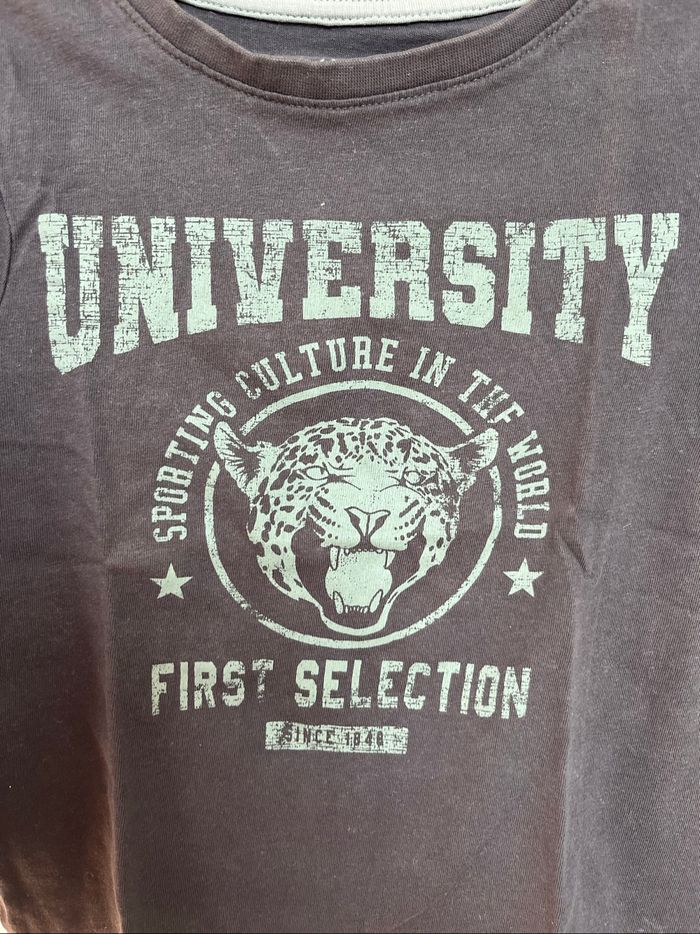 T-shirt Kiabi noir panthère 6A TBE - photo numéro 2