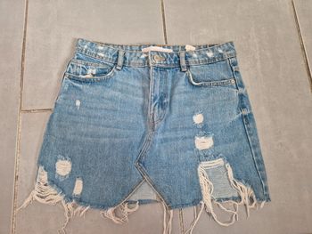Jupe en jean à déchirures Zara femme small