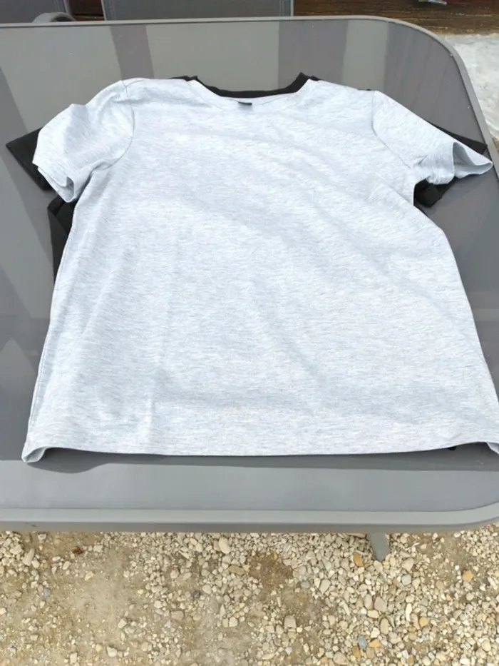 Lot de deux tee Shirt Femme Neuf - photo numéro 4