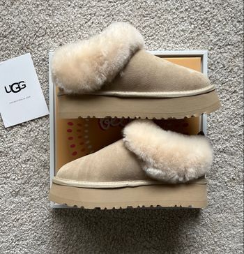 Bottines fourrées UGG Tazzelle - Taille 38 - Neuves