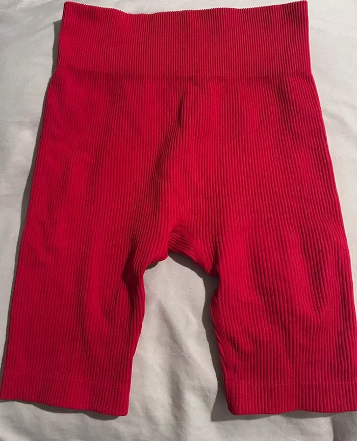 Lot de 2 shorts rouge et rose taille S - photo numéro 5