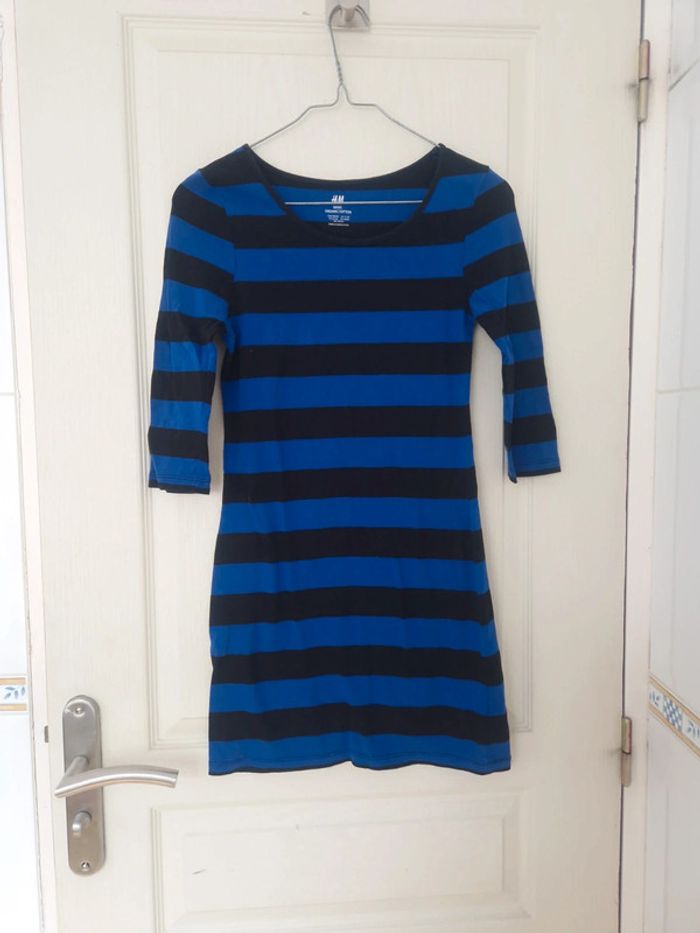 Jolie tunique rayer bleu et noir manche 3/4 h&m 12 ans