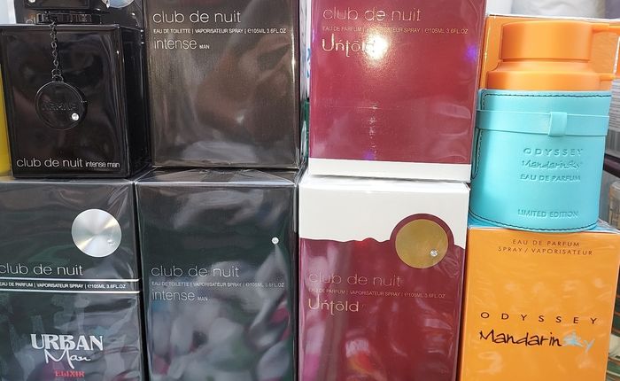 Parfum  neuf jamais ouverte - photo numéro 5
