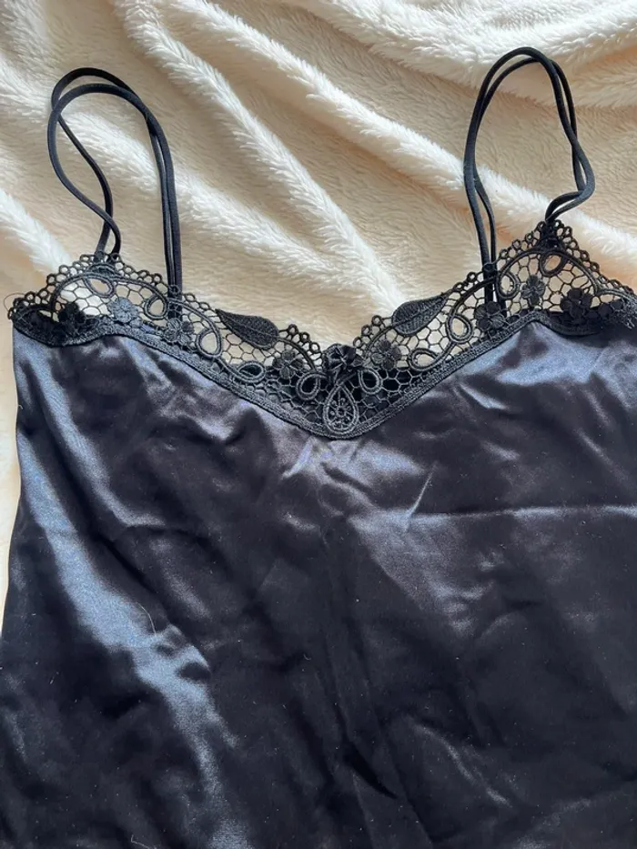 Haut noir effet satin à bretelles – sexy & chic – Taille 34 - photo numéro 3