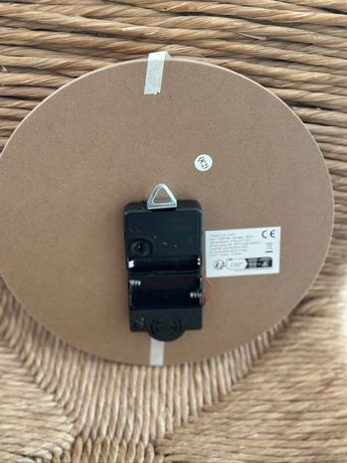 Horloge chat 🐱 diamètre 25 cm neuve - photo numéro 5