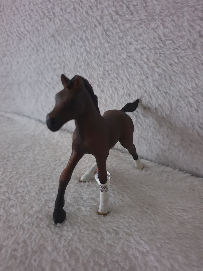 Schleich 13762 poulain arabe