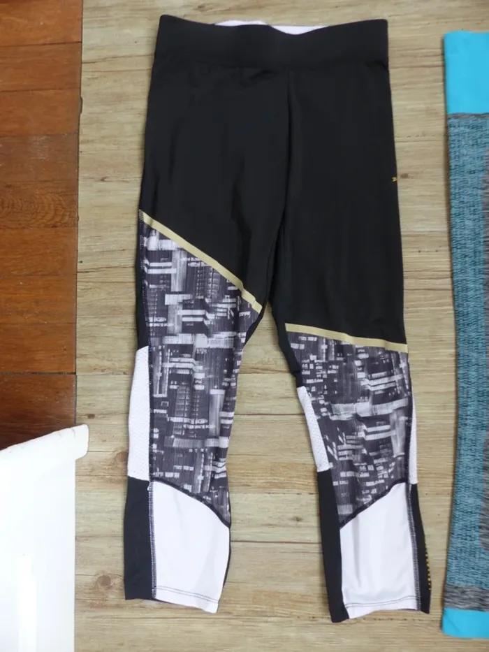 Lot de 2 leggings de sport en XS - photo numéro 2