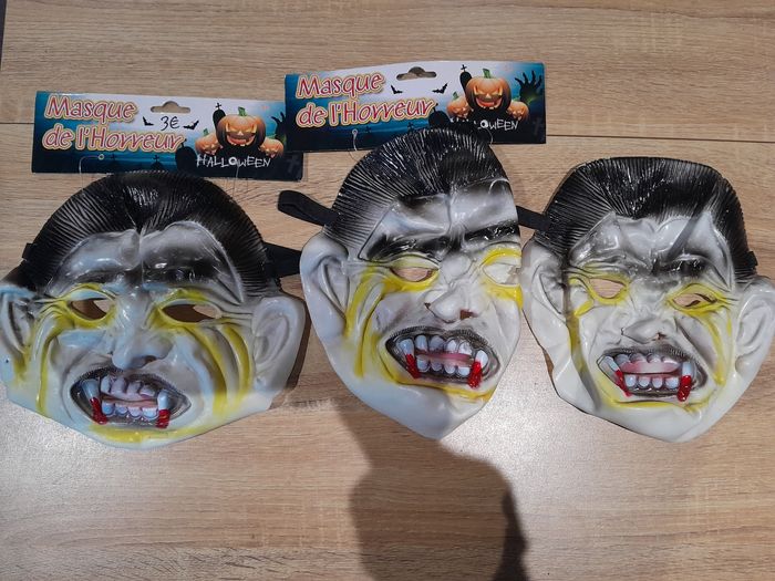 Lot de 3 masques d'halloween silicone blanc jaune
