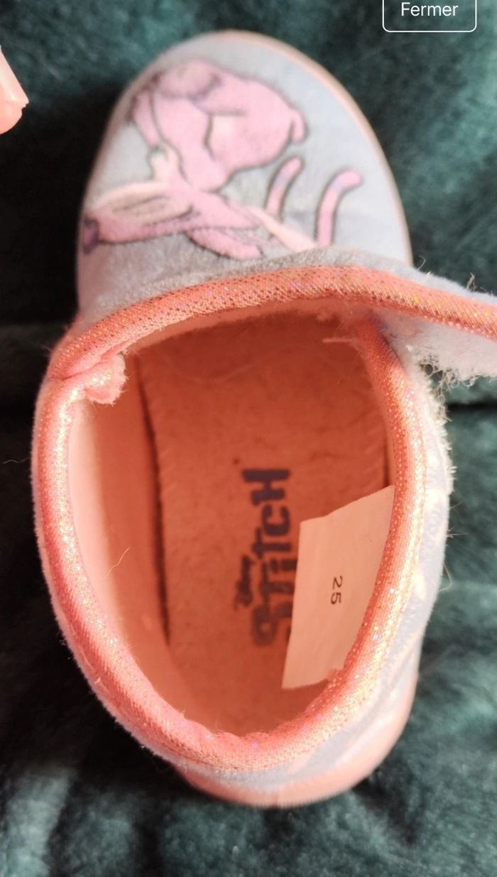 🌞Chaussons stich et Angel. Pointure en 25🌞 envoye rapide ou aujourd'hui 🌊 - photo numéro 10