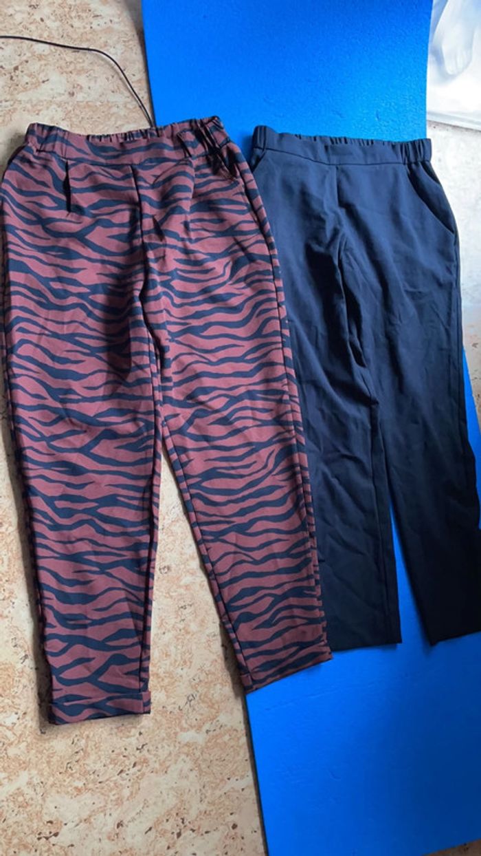 Lot de 2 pantalons taille 36 ou 38