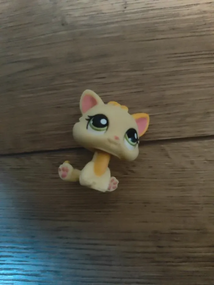 Petit chat jaune pâle LPS little Petshop