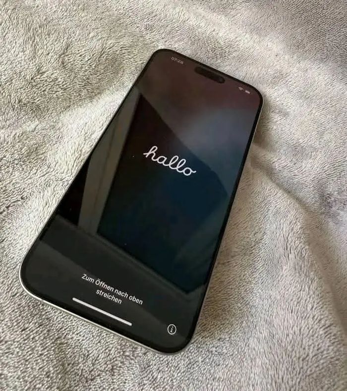 I p h o n e - photo numéro 3