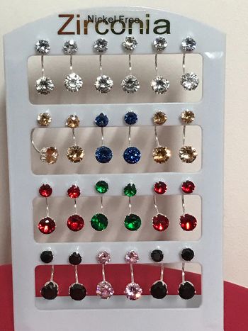 Boucles d'oreilles devant derrière blanches