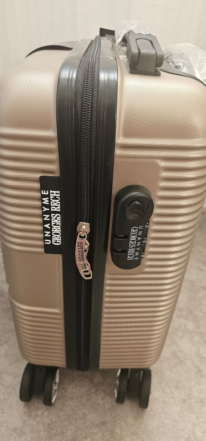 Valise cabine riaide Georges Rech - 4 roues - beige - Neuve - photo numéro 4