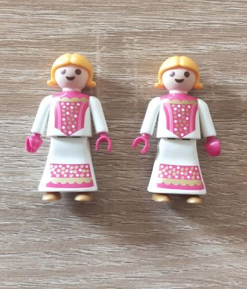Playmobil lot personnages enfants en robe