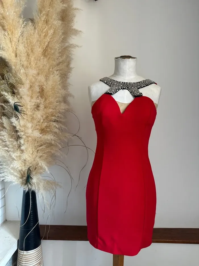 Robe de cocktail rouge S/36 neuve