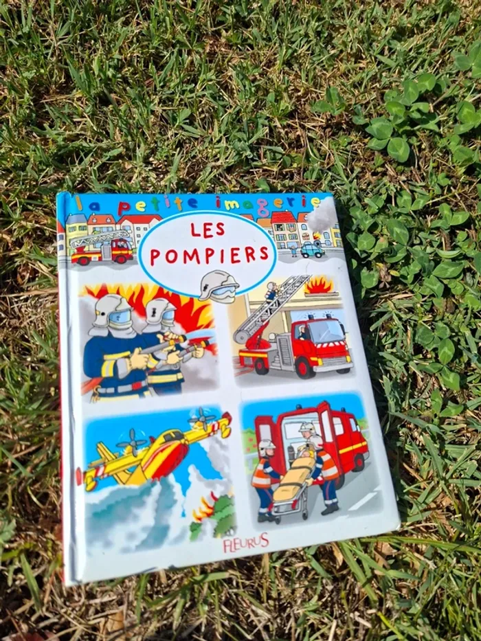 Livre les pompiers la petite imagerie