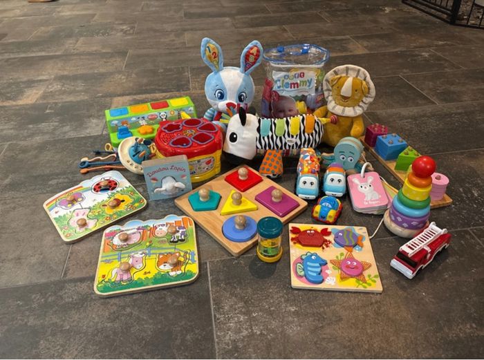 Lot jouets premier âge