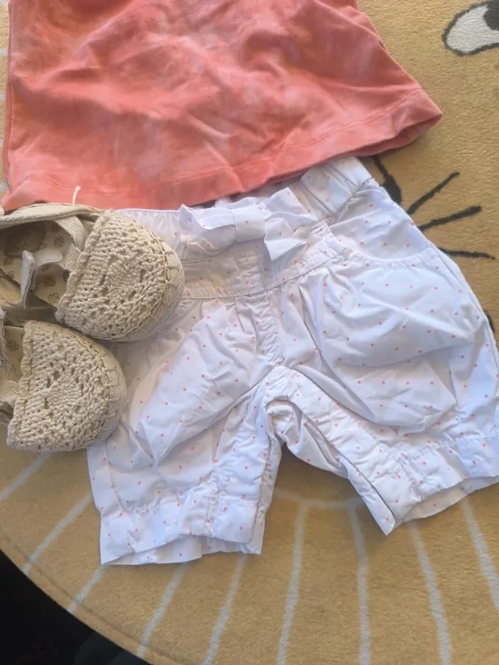 Ensemble short , débardeur,chaussons - photo numéro 3