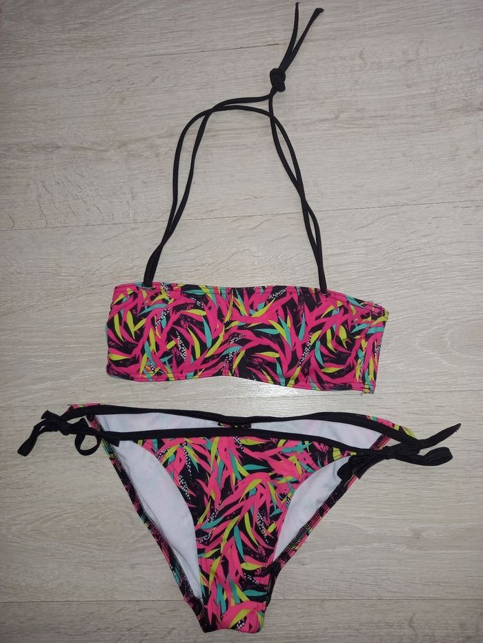Maillot de bain 👙 pusch up 14.16 ans A