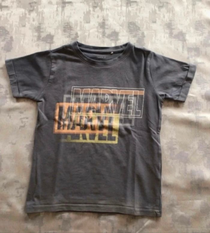 Tee-shirt garçon manches courtes 6 ans – Marvel Name It | Très bon état