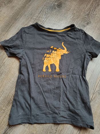 T shirt 🐘