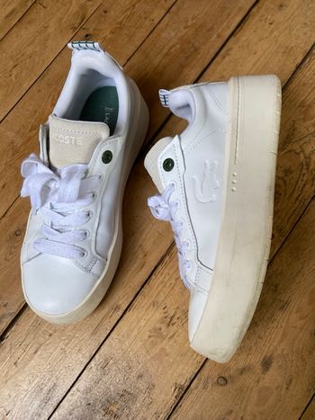 Baskets plates Lacoste Carnaby plat 38