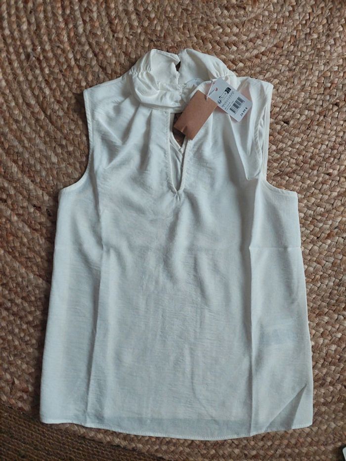 Blouse neuve valeur 24.99 naf naf blanche t S