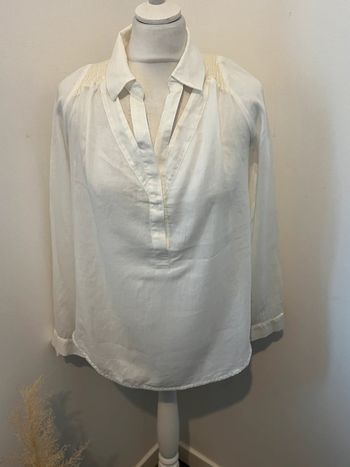 Chemisier écru et dentelle Maje L