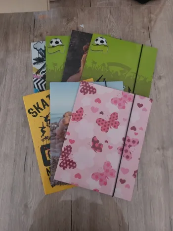 Lot 7 pochettes A4 a rabats