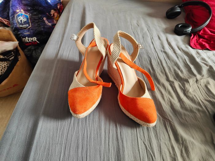 Chaussures a compensées - photo numéro 4