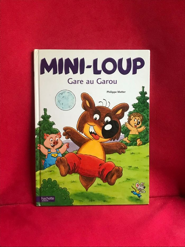 Livre mini loup Gare au garou