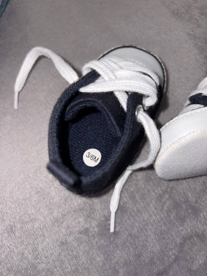 Chaussure bébé - photo numéro 2