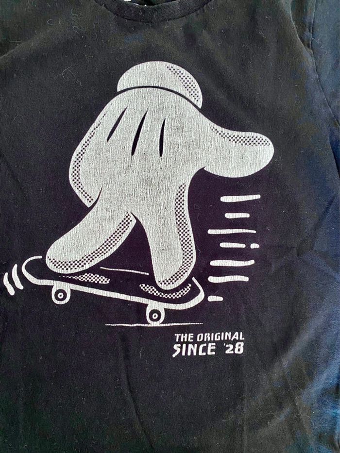 Lot 2 t-shirt snoopy et Mickey - photo numéro 4