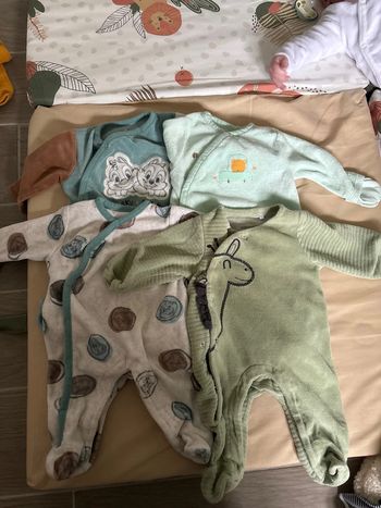 Lot 4 pyjama