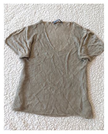 Pull fin en maille doré col V style casual chic Caroll -