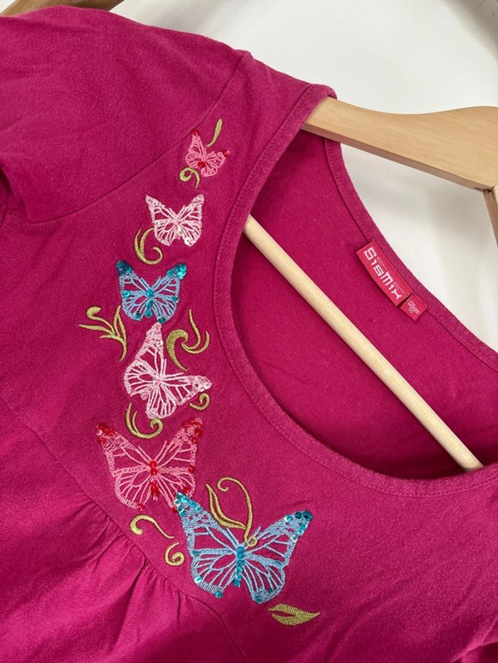 t-shirt rose à manches longues et papillon taille 9/10 ans - photo numéro 3