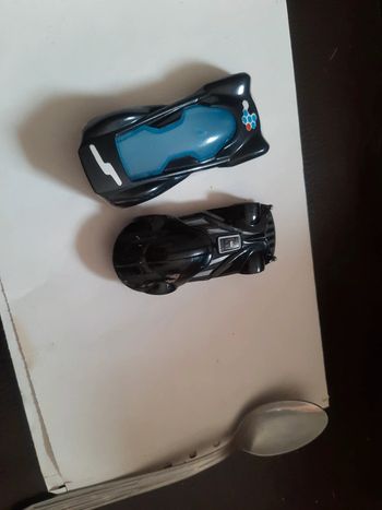 Lot 2 petites voitures